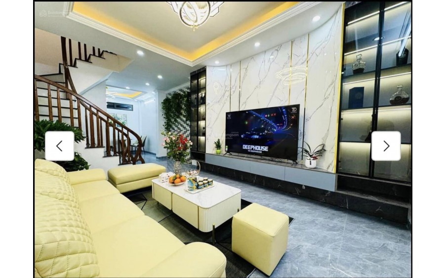 CHO_THUÊ NHÀ RIÊNG NGUYÊN CĂN NGÕ Ô TÔ THÁI HÀ, 43M2, 4.5 TẦNG, 2 NGỦ, 3WC, 26 TRIỆU. KD ĐỈNH - ƯU TIÊN MÔ HÌNH SẠCH SẼ.